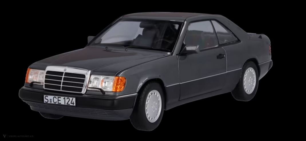 300 CE-24 Cabrio A124 perlegr