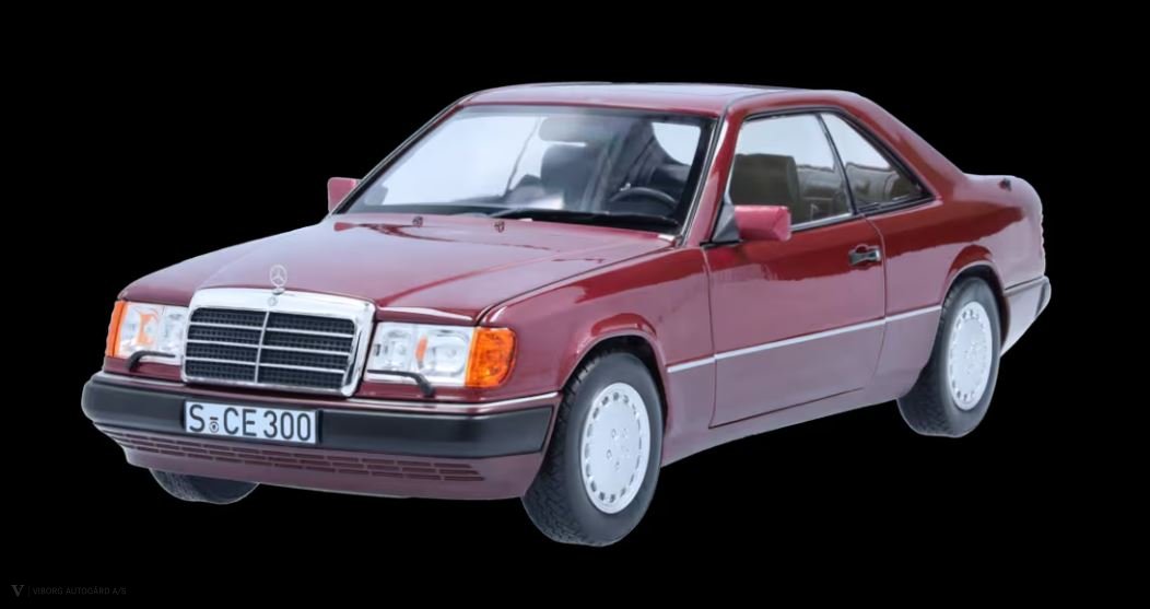 300 CE-24 Cabrio A124 almandinrd