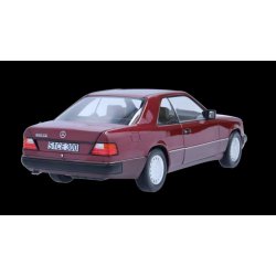 300 CE-24 Cabrio A124 almandinrd