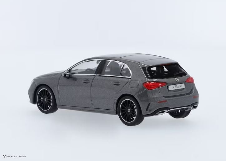 A-Klasse W177 Facelift 1:43 montagr